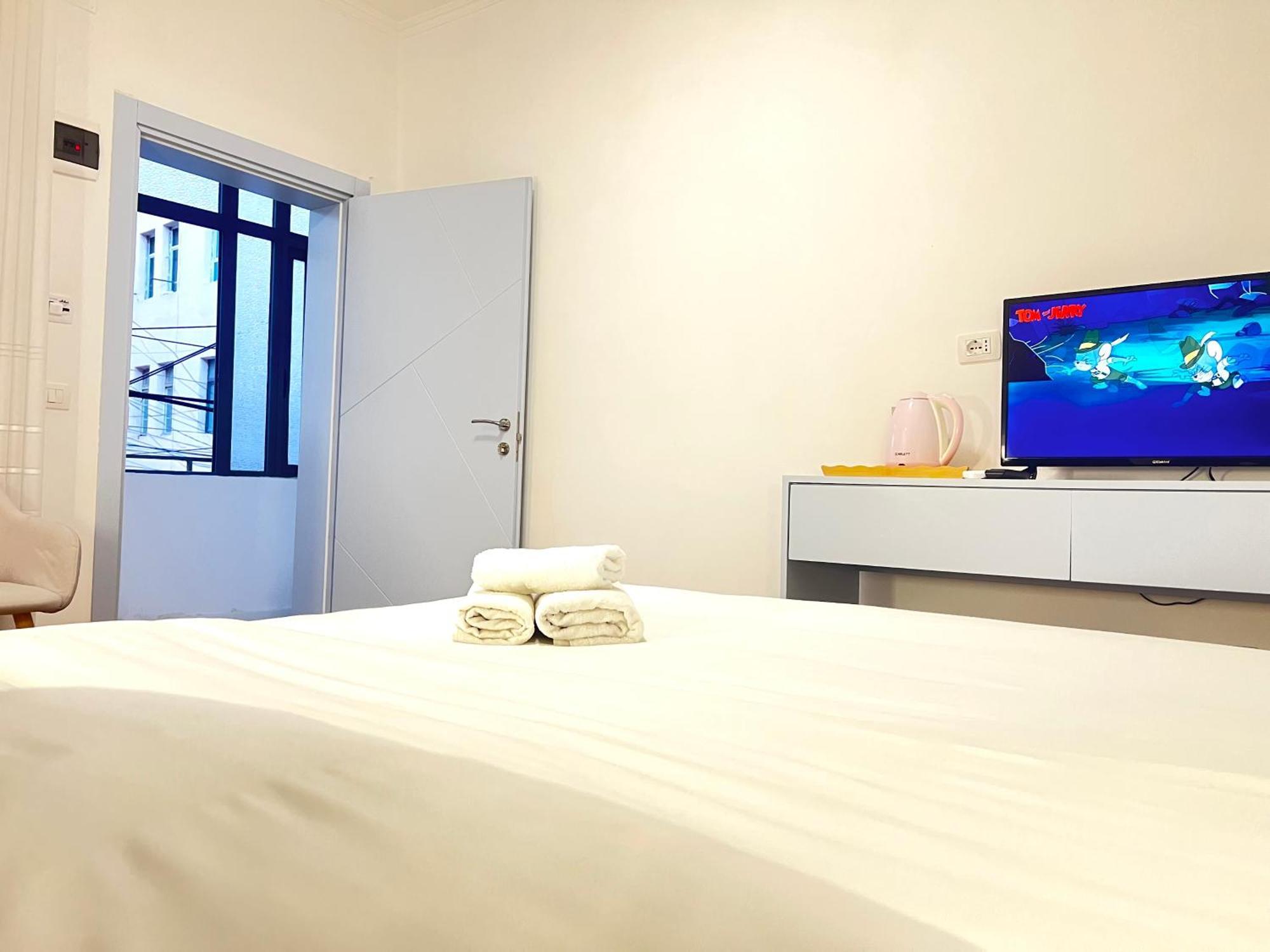 Tirana Square Hotel Ngoại thất bức ảnh